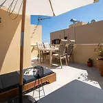 Deluxe Maisonette * خانيا