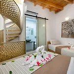 Deluxe Maisonette شقة