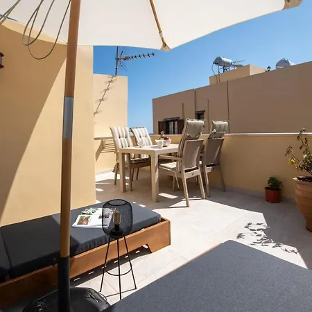 Deluxe Maisonette * Hriszí Aktí Haniá