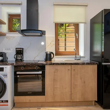 Deluxe Maisonette * Hriszí Aktí Haniá